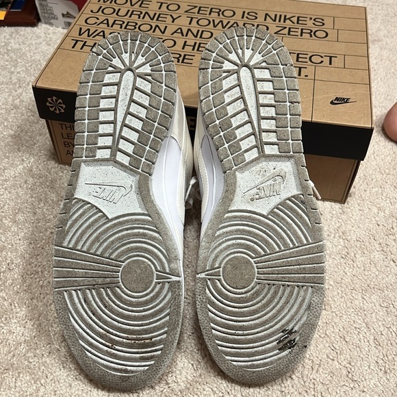 Nike Dunk Low - Picture 4 of 6